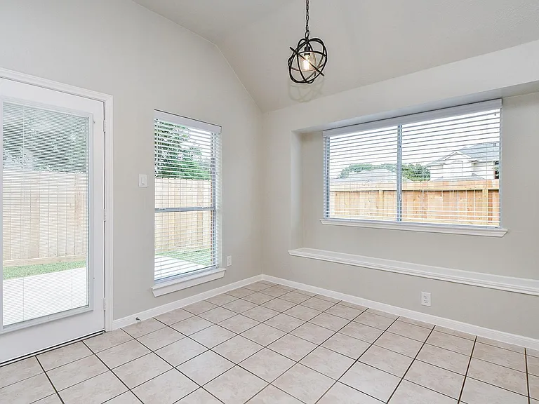 802 Childers Ct — Photo 29