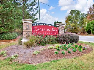 975 Bassman Ln #302, Fayetteville, NC 28314