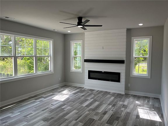 4th image of 1453 Whittamore Rd