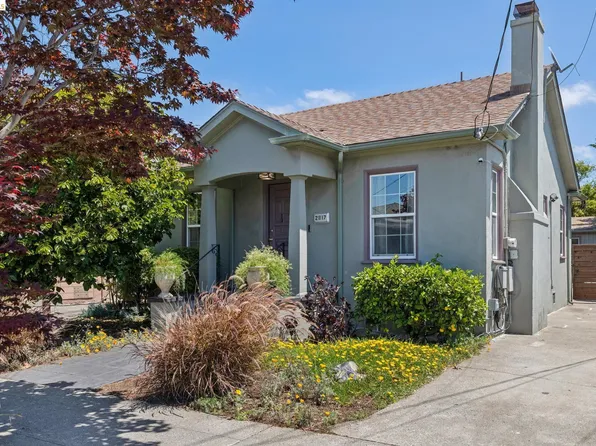 2817 Stanton St, Berkeley, CA 94702