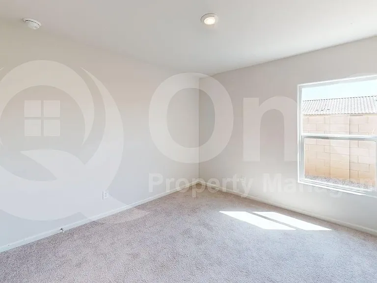 2064 E Velvet Pl — Photo 14