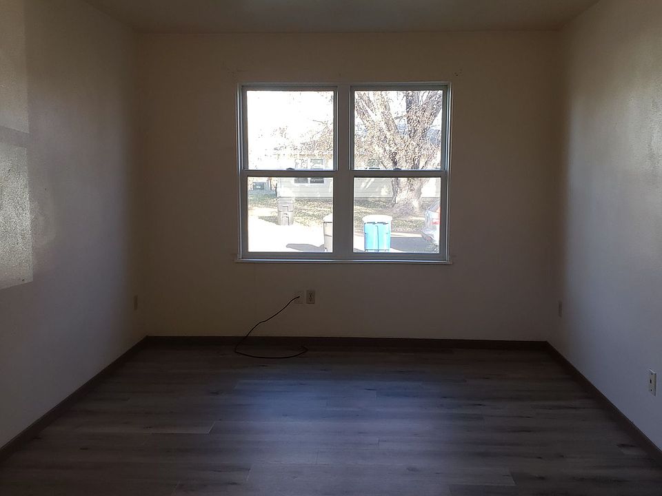 1st image of 1514 Gardenette Dr #4