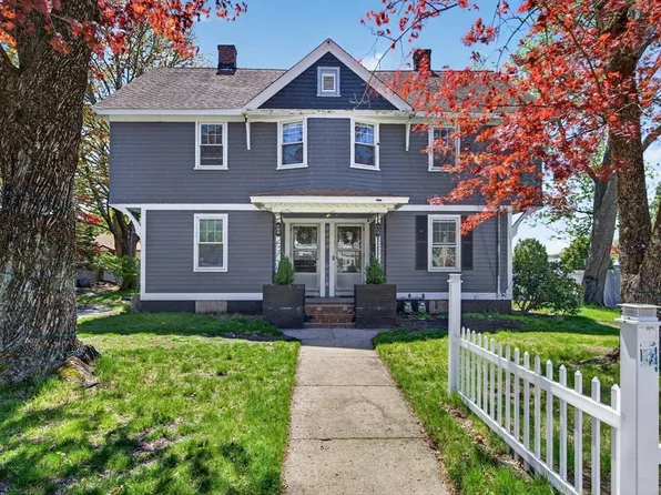 10-12 Olive St, Attleboro, MA 02703