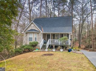 243 Hillcrest Dr, Commerce, GA 30529