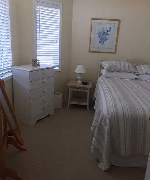 Emerald Ct — Photo 2