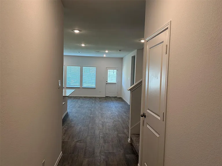 31226 Bentley Pines Dr — Photo 2