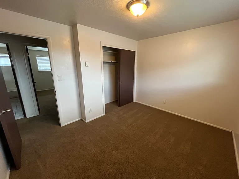 197 W 290 N #197 — Photo 7