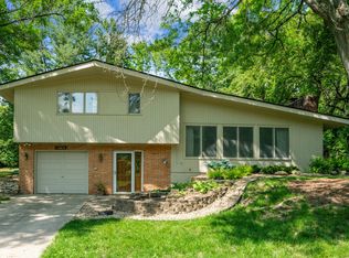 15812 Woodgate Rd N, Minnetonka, MN 55345