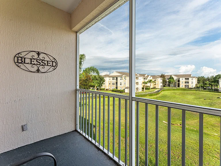 8102 Princess Palm Ln #305 — Photo 25