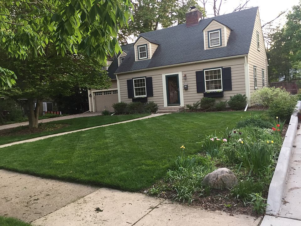 1st image of 303 Wilton St