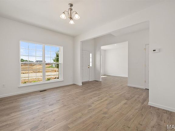 7th image of this home