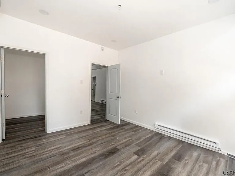 215 Franklin St #301 — Photo 6