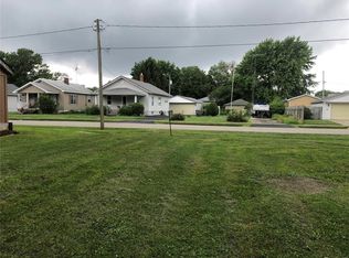808 S Monroe St, Litchfield, IL 62056