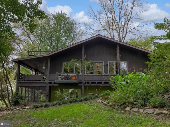 219 Slackwater Rd, Millersville, PA 17551