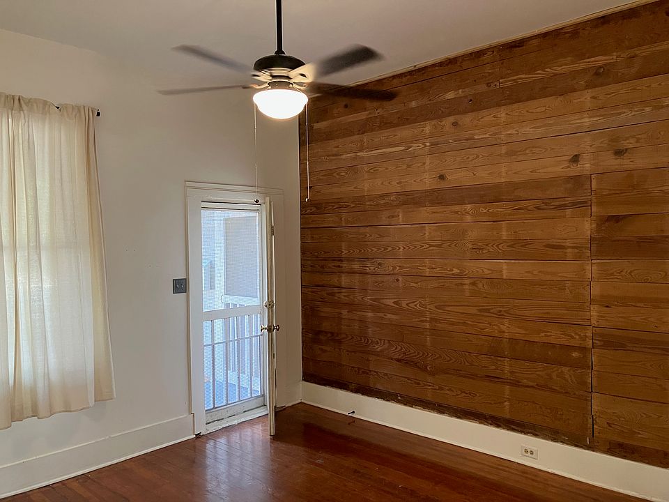 1st image of 2610 N Flores St #2