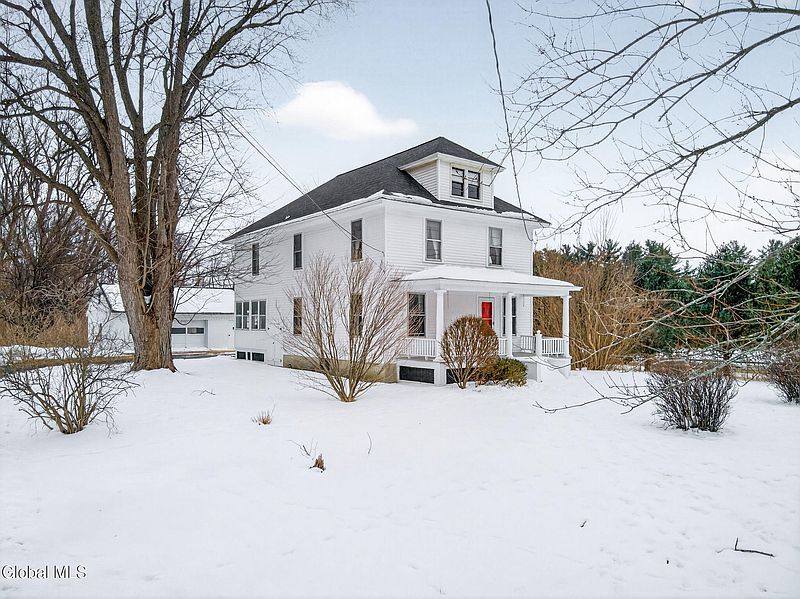 2nd image of 471 Russell Road