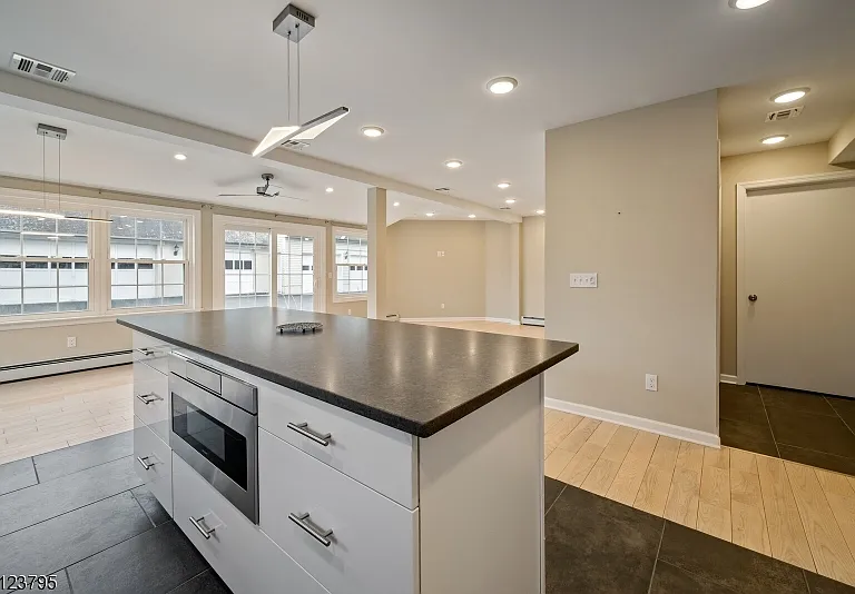 480 Parkway Dr #1 — Photo 12