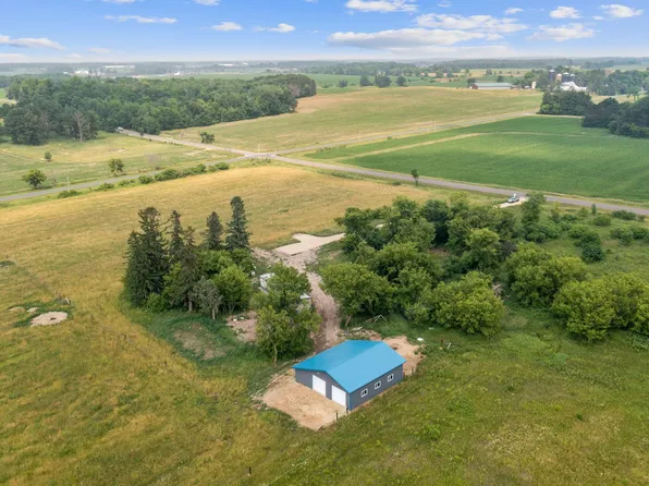 2092 270th St, Deer Park, WI 54007