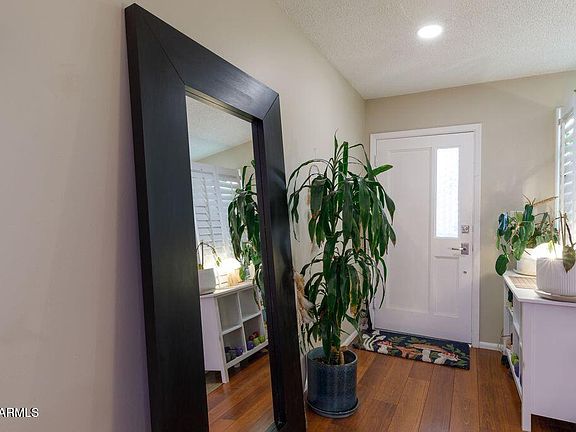3rd image of 1261 E MARYLAND Avenue #B