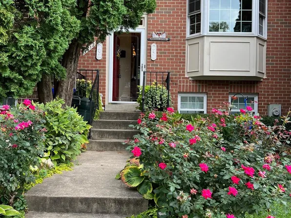 5612 Hogenhill Ter, Rockville, MD 20853