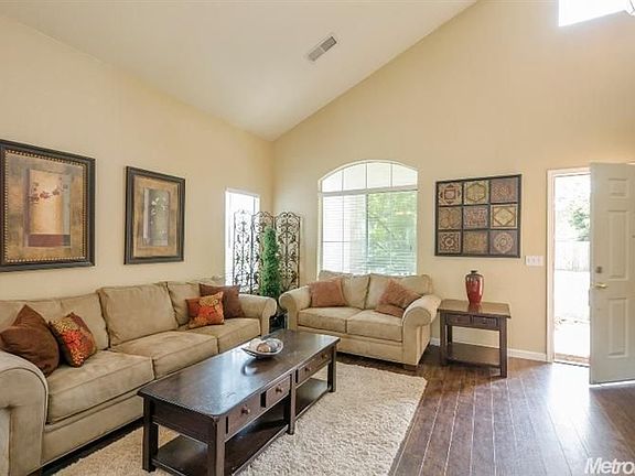 4th image of 7927 River Otter Way