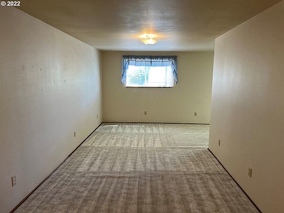 3rd image of 2365 L St