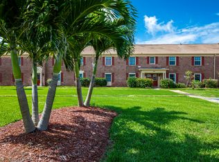 909 S Colonial Ct APT B, Indian Harbour Beach, FL 32937