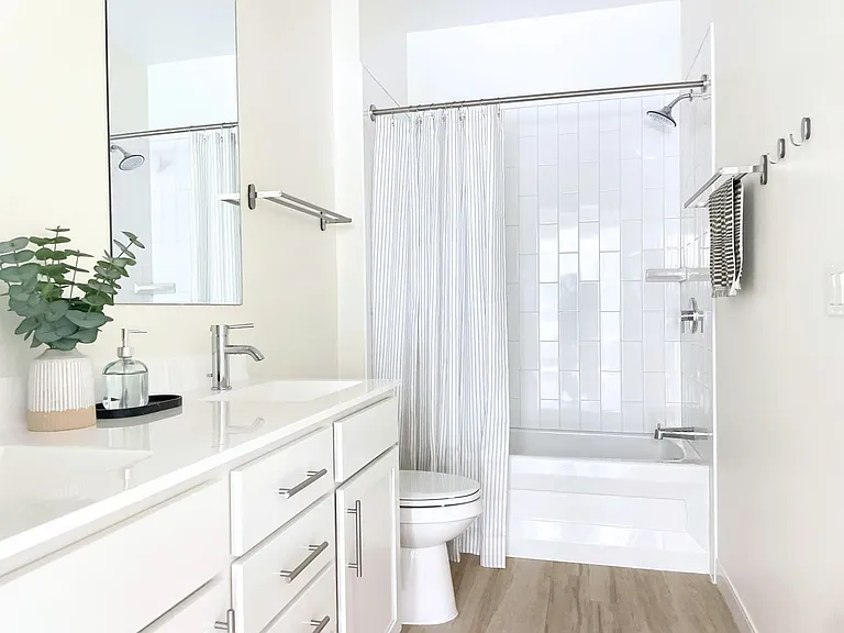 The Sandpiper Residences — Photo 44