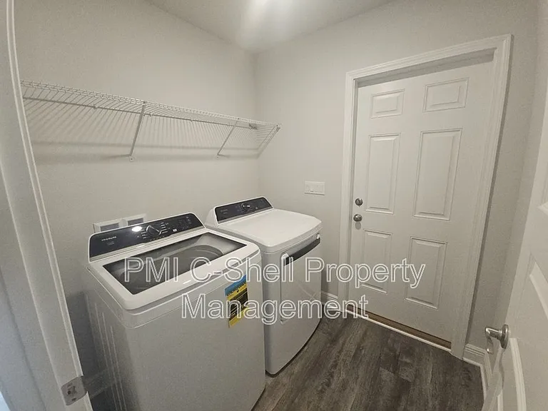 12115 Emerald Heights Ln — Photo 19