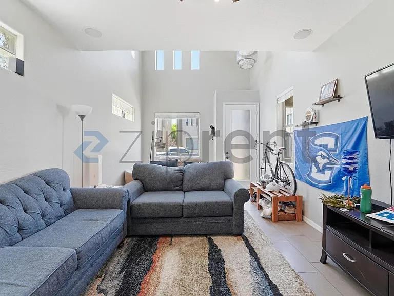 2315 E Pinchot Ave #128 — Photo 6