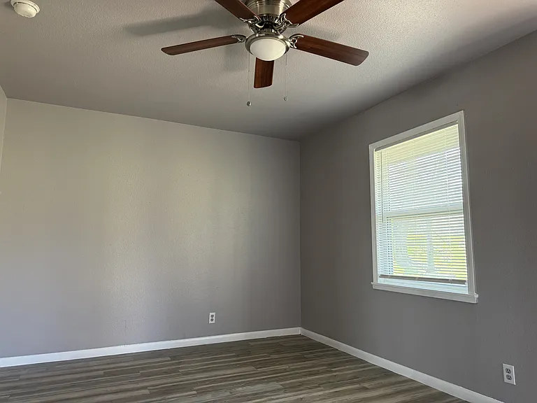 2826 Cedar Cir #3 — Photo 6