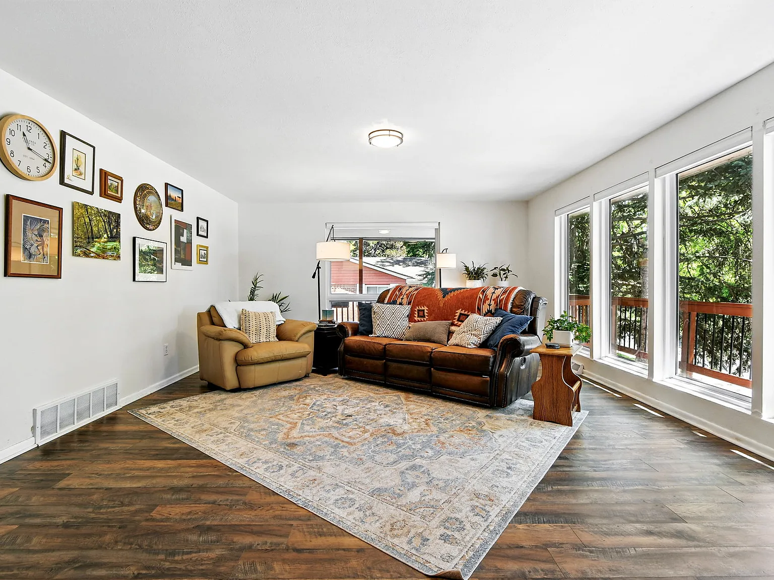 4 bed, 2184 sqft, $3,600 — Photo 4