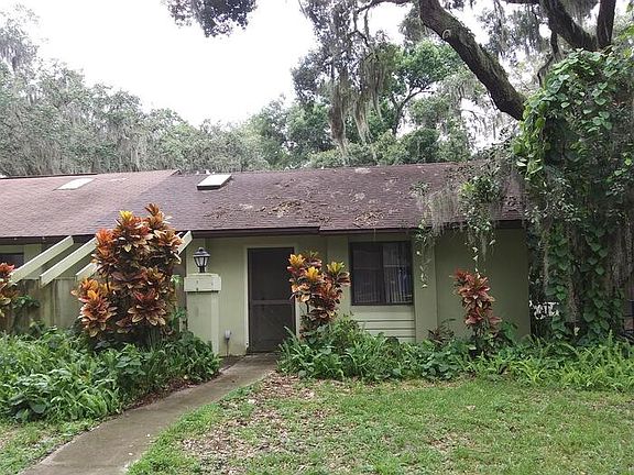 3rd image of 9811 Lancewood St