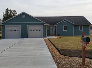 E7493 Chip Ct, Viroqua, WI 54665