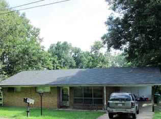 341 W Stiers Ln, Natchez, MS 39120