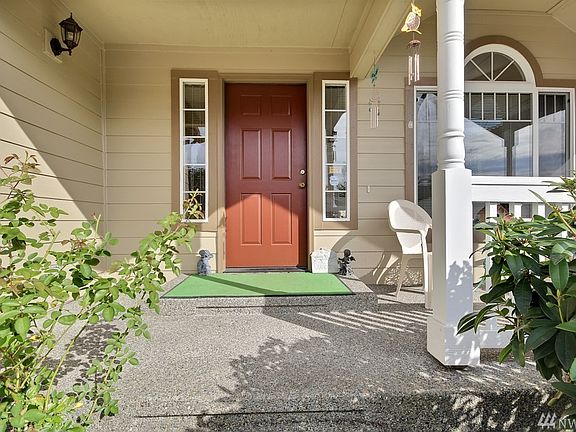4th image of 4809 36th Ave NE