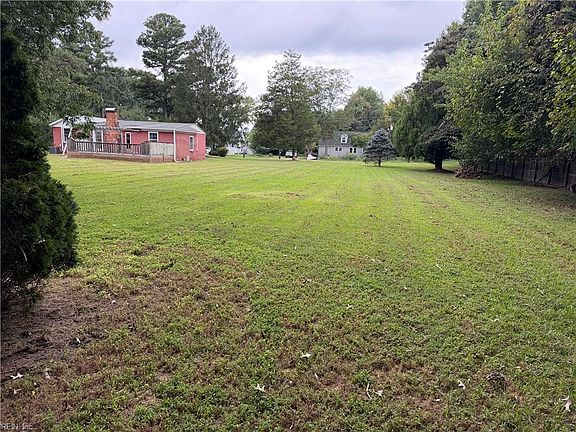 2nd image of 2521 Denning Ln