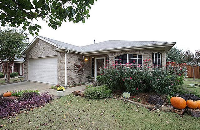 1st image of 3018 Eastwood Dr