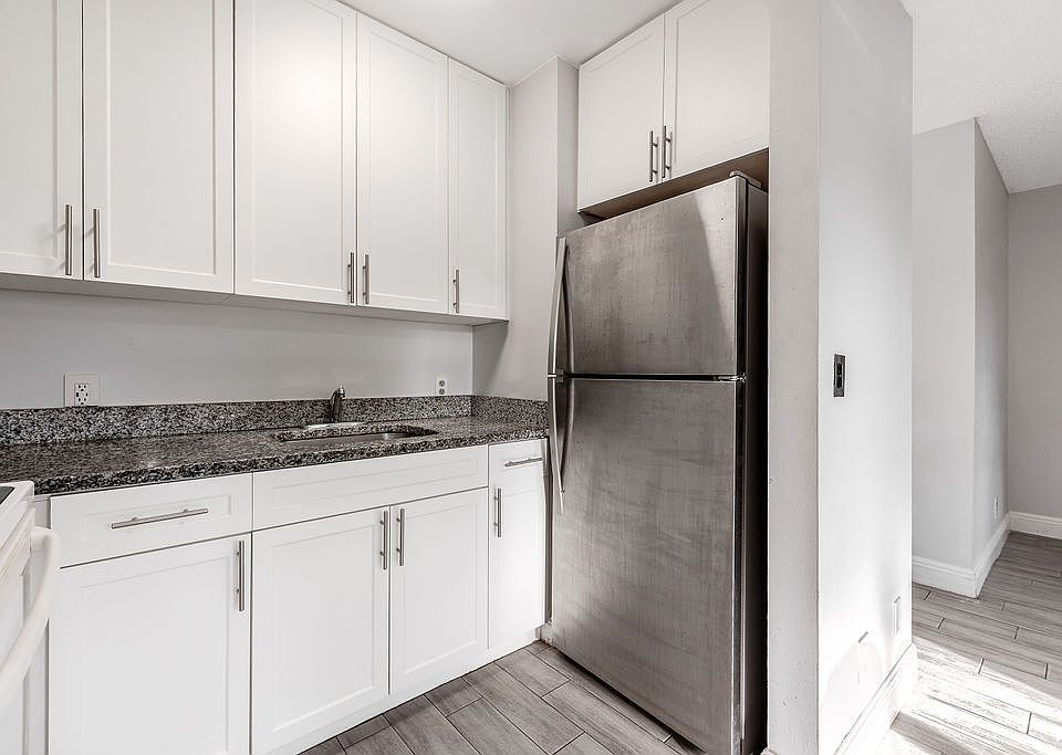 1st image of 4953 Freedom Cir