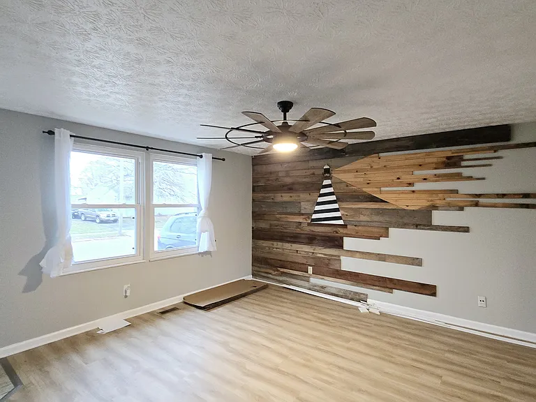 759 Breathitt Ave — Photo 3