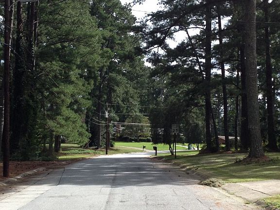4th image of 3114 Rockview Dr