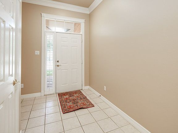 4th image of 1319 Wilshire (pvt) Ct