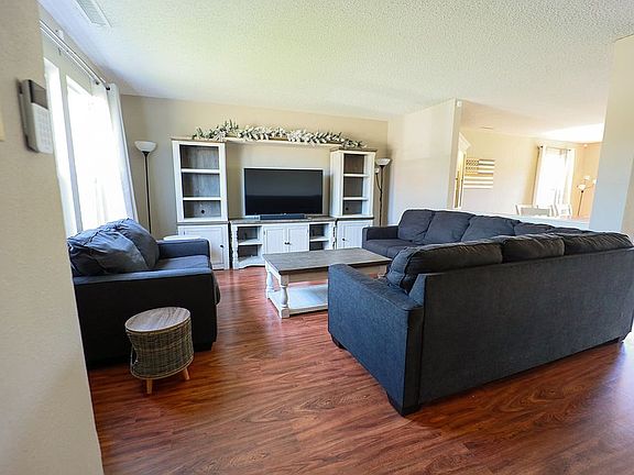 2nd image of 3367 Capsella Ln