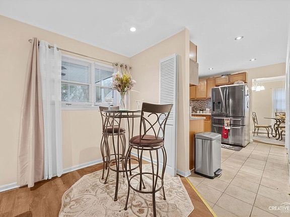 4th image of 106 Blackhawk Dr