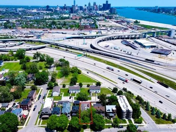 266 W Grand Blvd, Detroit, MI 48216