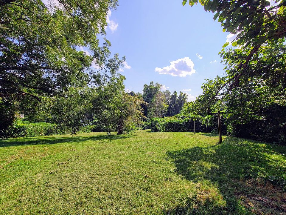2nd image of 4111 Geyland Heights Rd