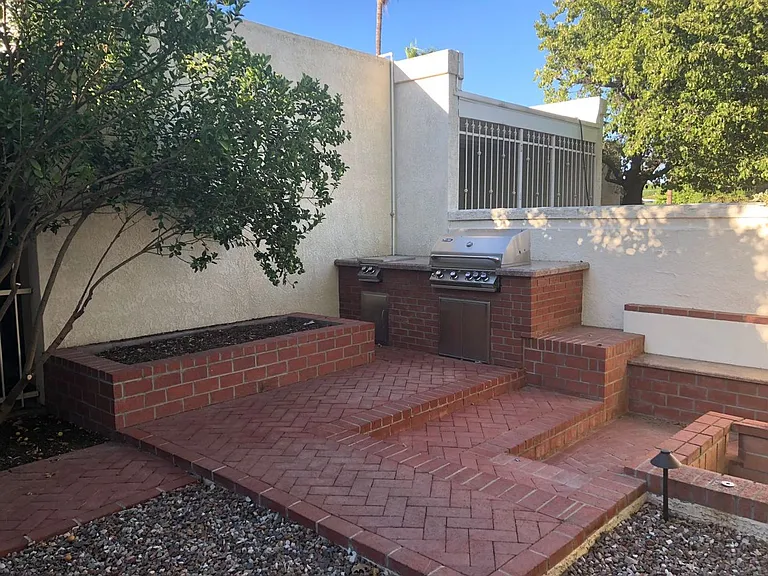2530 E Forgeus Pl — Photo 9