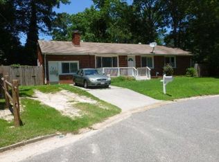 820 Silvercrest Ln, Virginia Beach, VA 23464