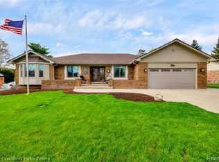 8596 Woodsman Dr, Washington, MI 48094