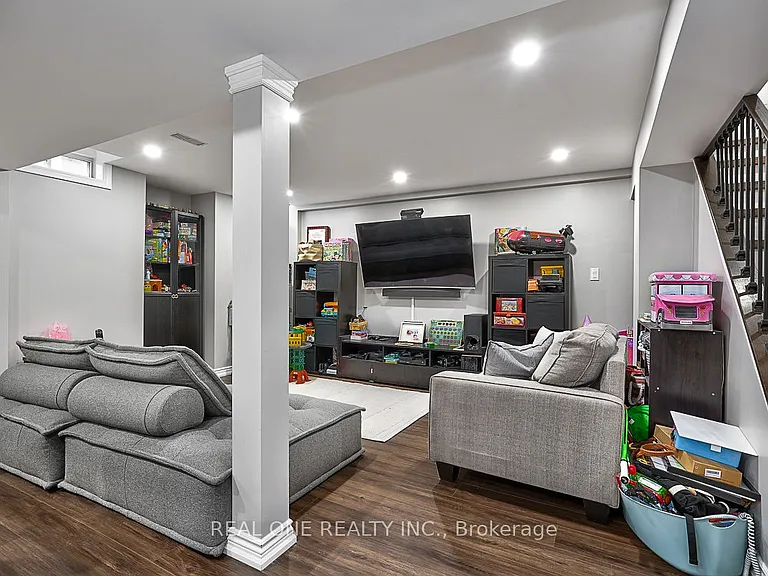 5881 Blue Spruce Ave — Photo 23